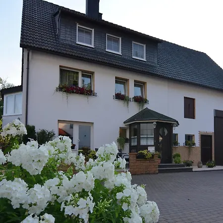 アパート Gemuetliche In Medebach, Cleaning Included